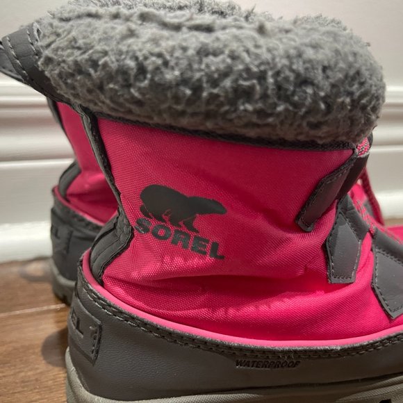 Sorel Youth Whitney Carnival Snow Boot sz 1 - Picture 3 of 16